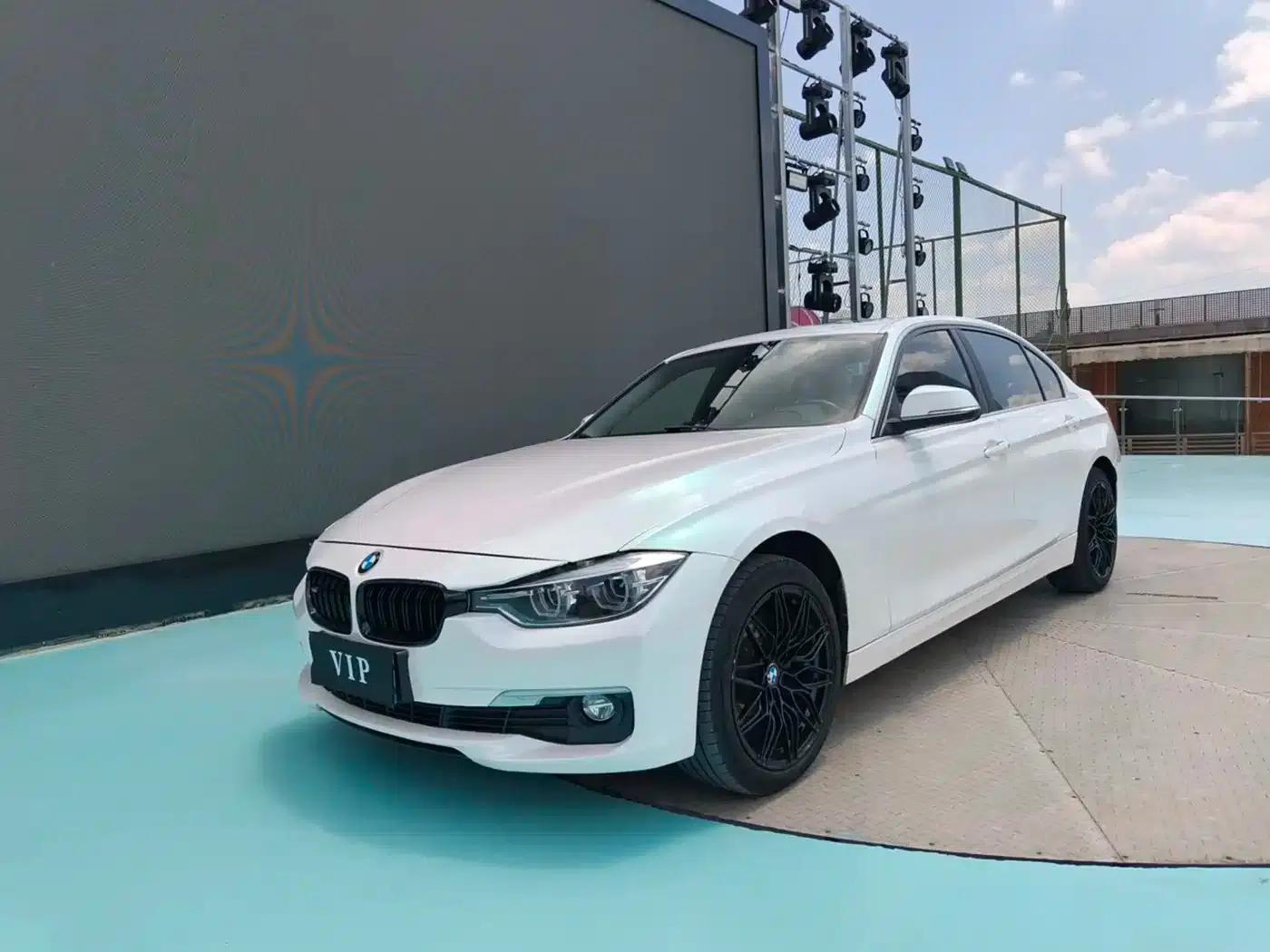 BMW 3 Series 2019 320Li Fashion Edition — миниатюра 1