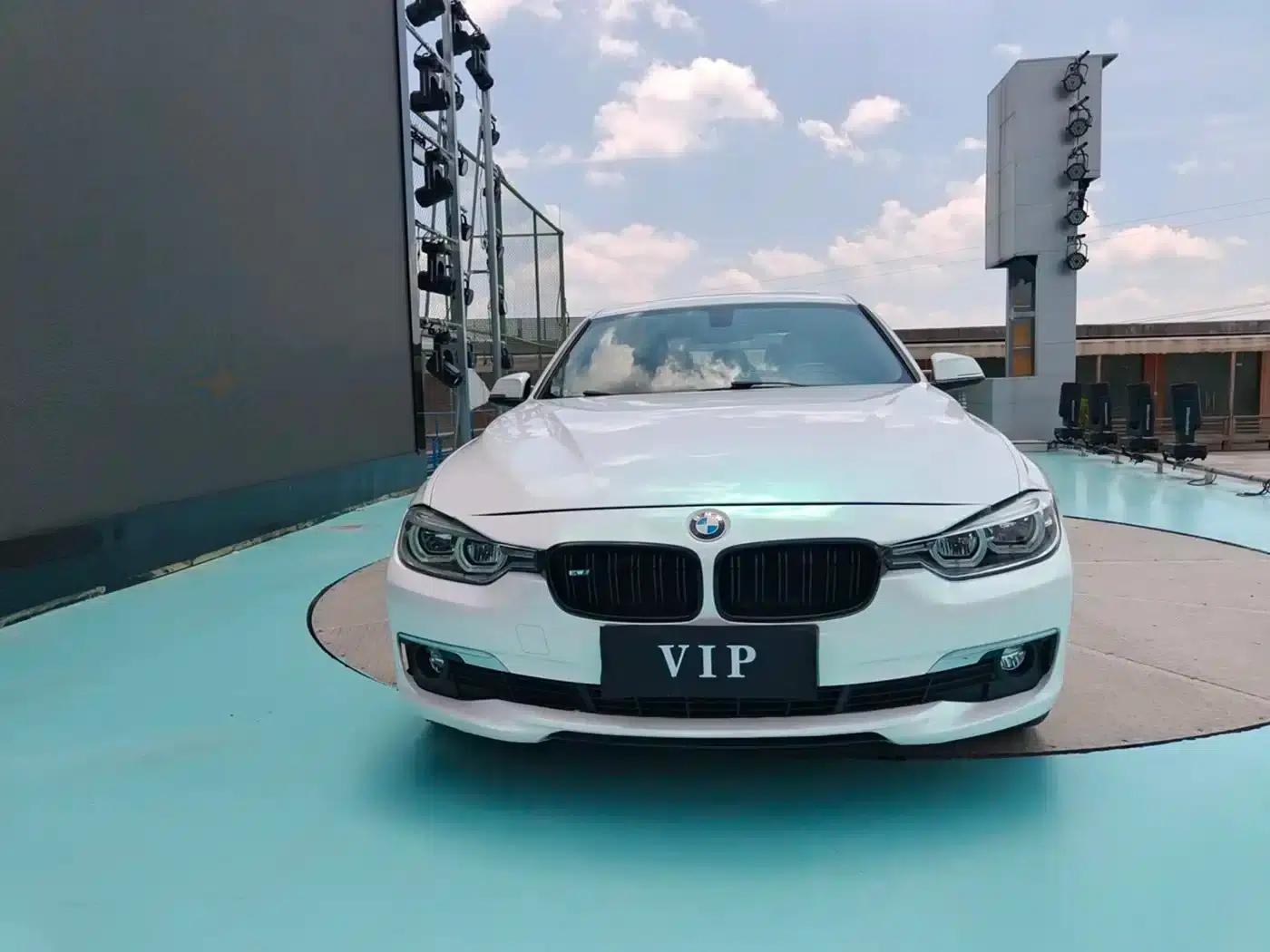 BMW 3 Series 2019 320Li Fashion Edition — миниатюра 2