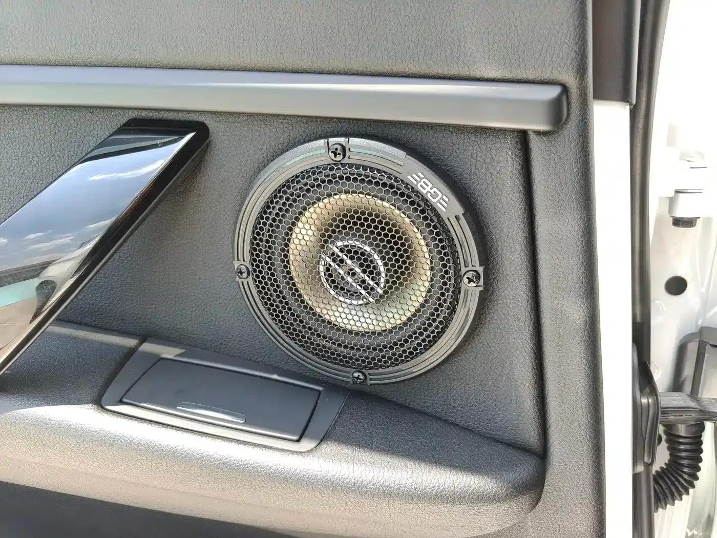 BMW 3 Series 2019 320Li Fashion Edition — миниатюра 11