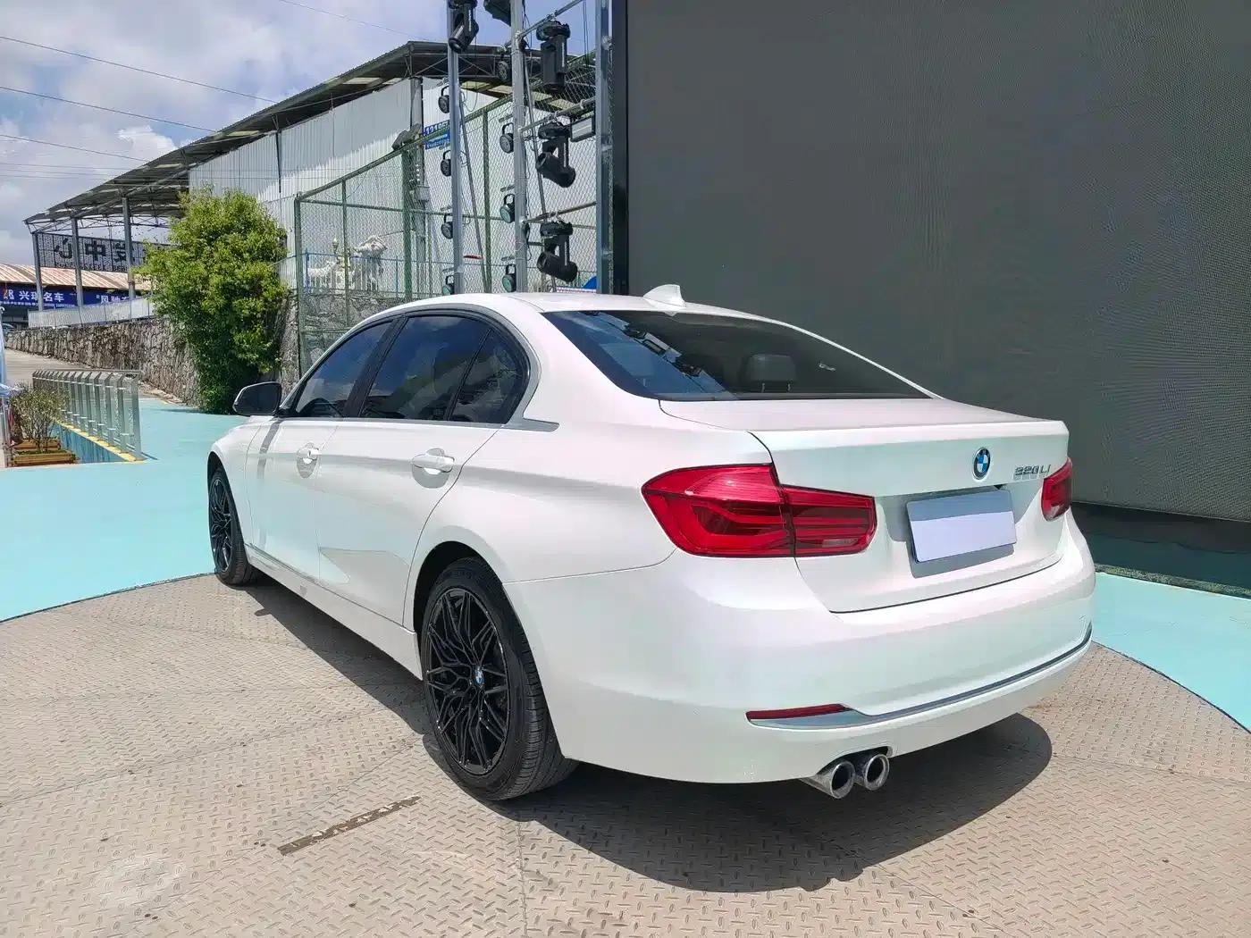 BMW 3 Series 2019 320Li Fashion Edition — миниатюра 14