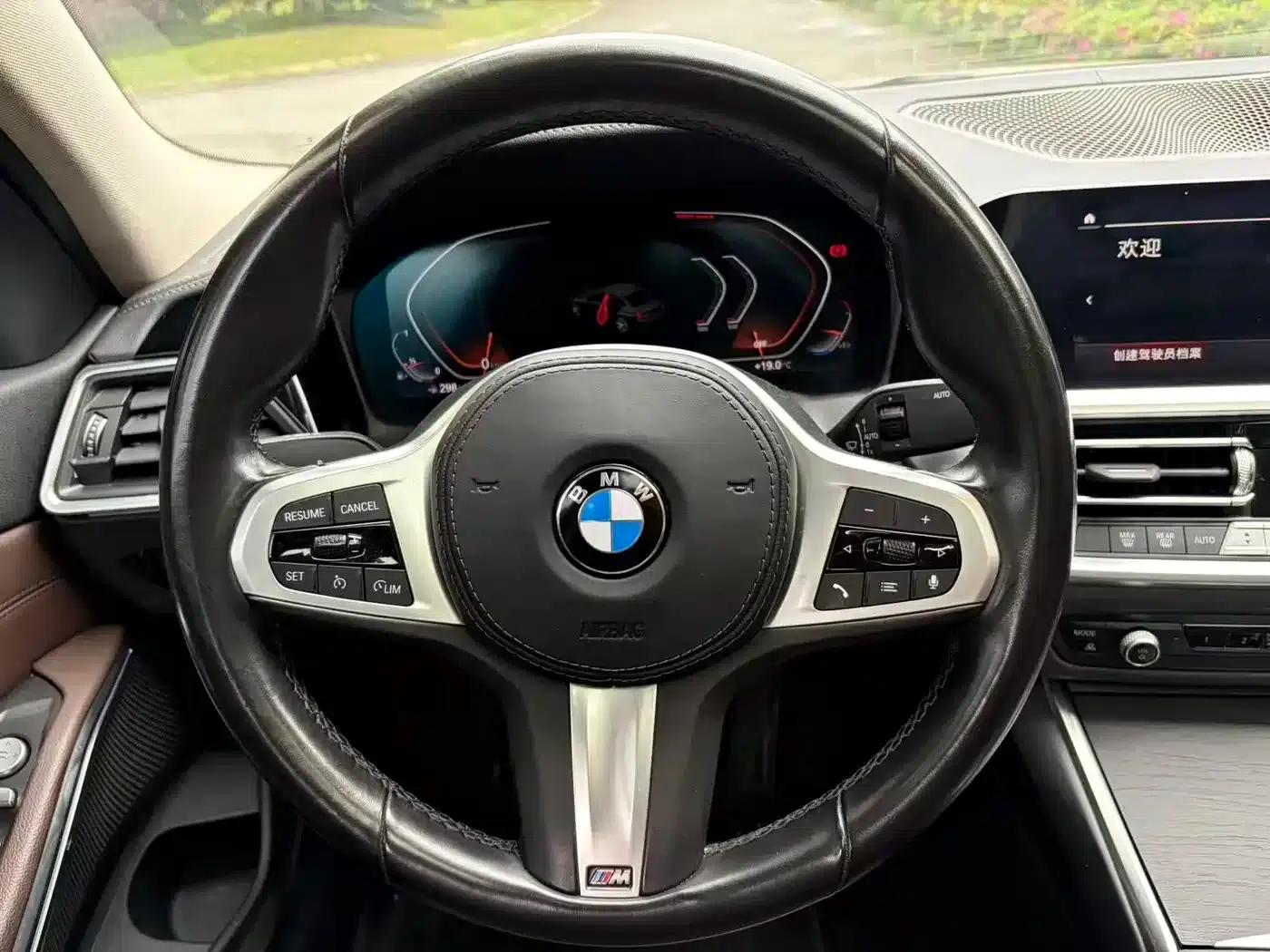 2022 BMW 3 Series 325i M Sport Package — миниатюра 8