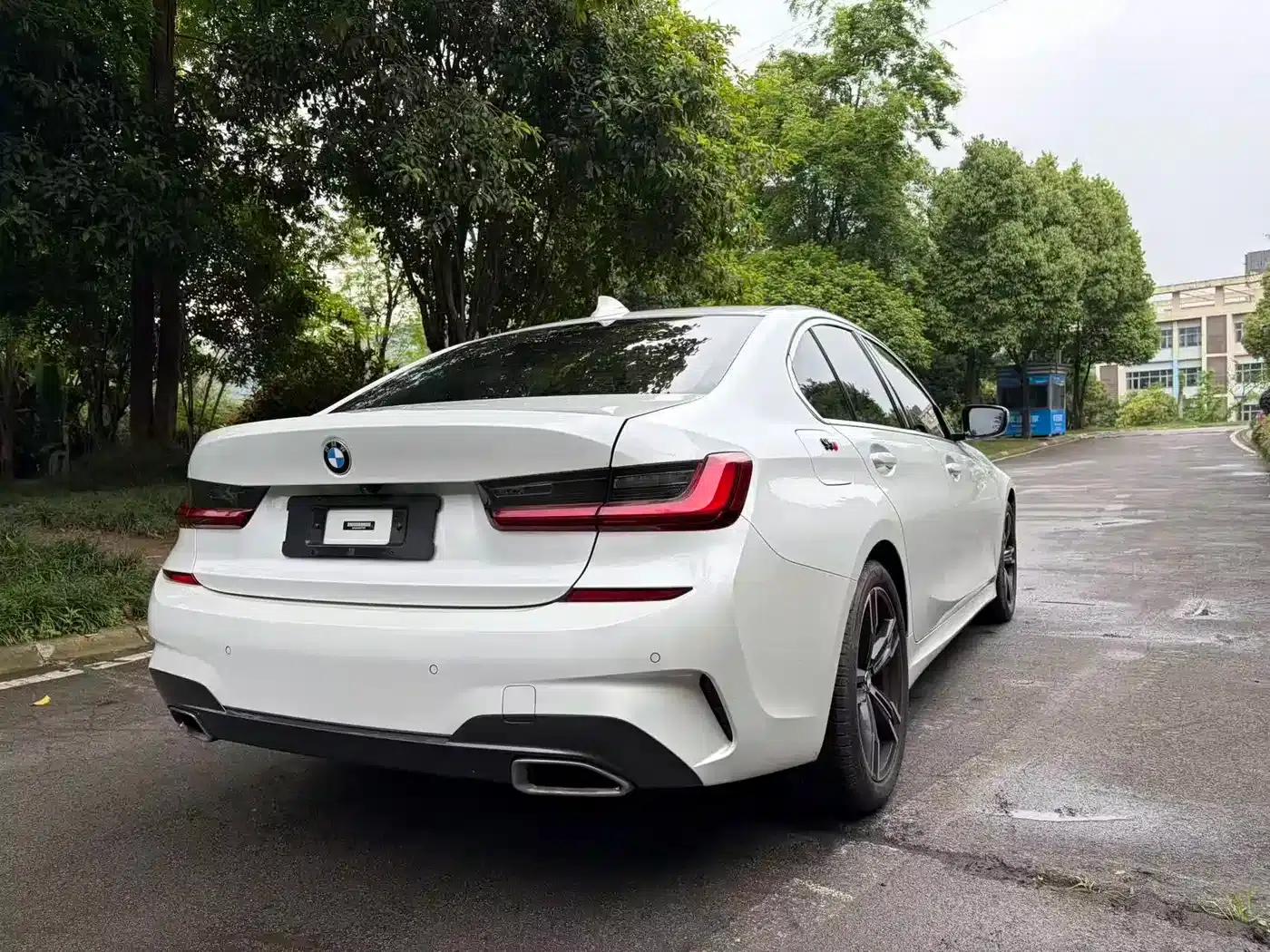 2022 BMW 3 Series 325i M Sport Package — миниатюра 9