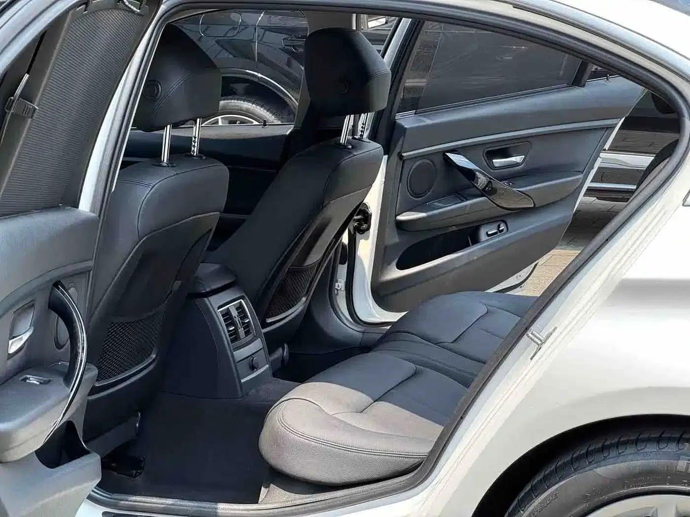 2017 BMW 3 Series 320Li Fashion Edition — миниатюра 6