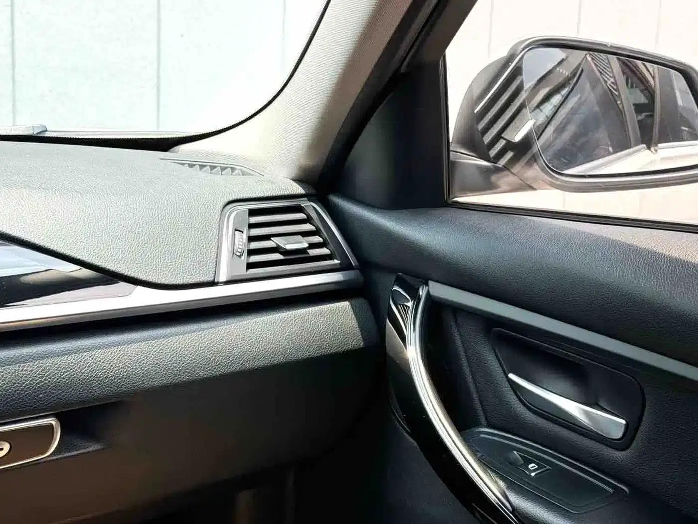2017 BMW 3 Series 320Li Fashion Edition — миниатюра 9