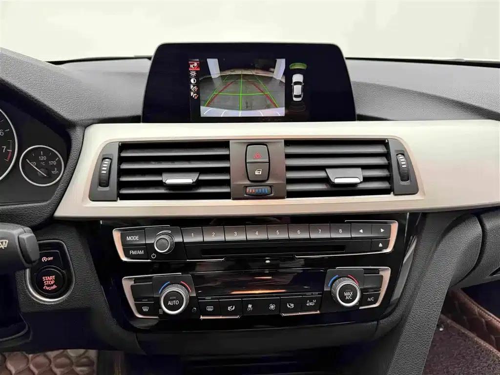 2016 BMW 3 Series 320i Fashion Edition — миниатюра 13