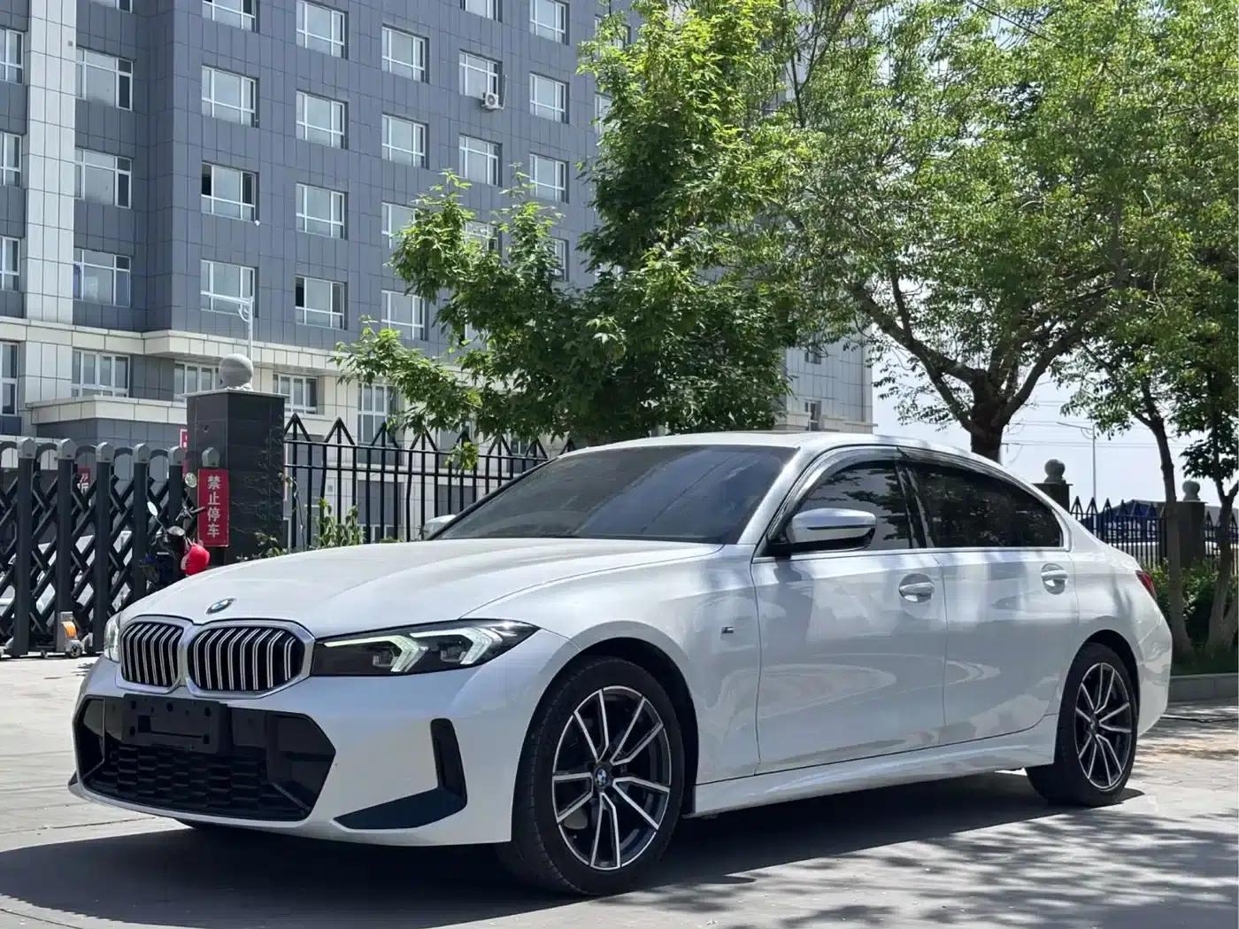 2023 BMW 3 Series 320Li M Sport Package — миниатюра 1