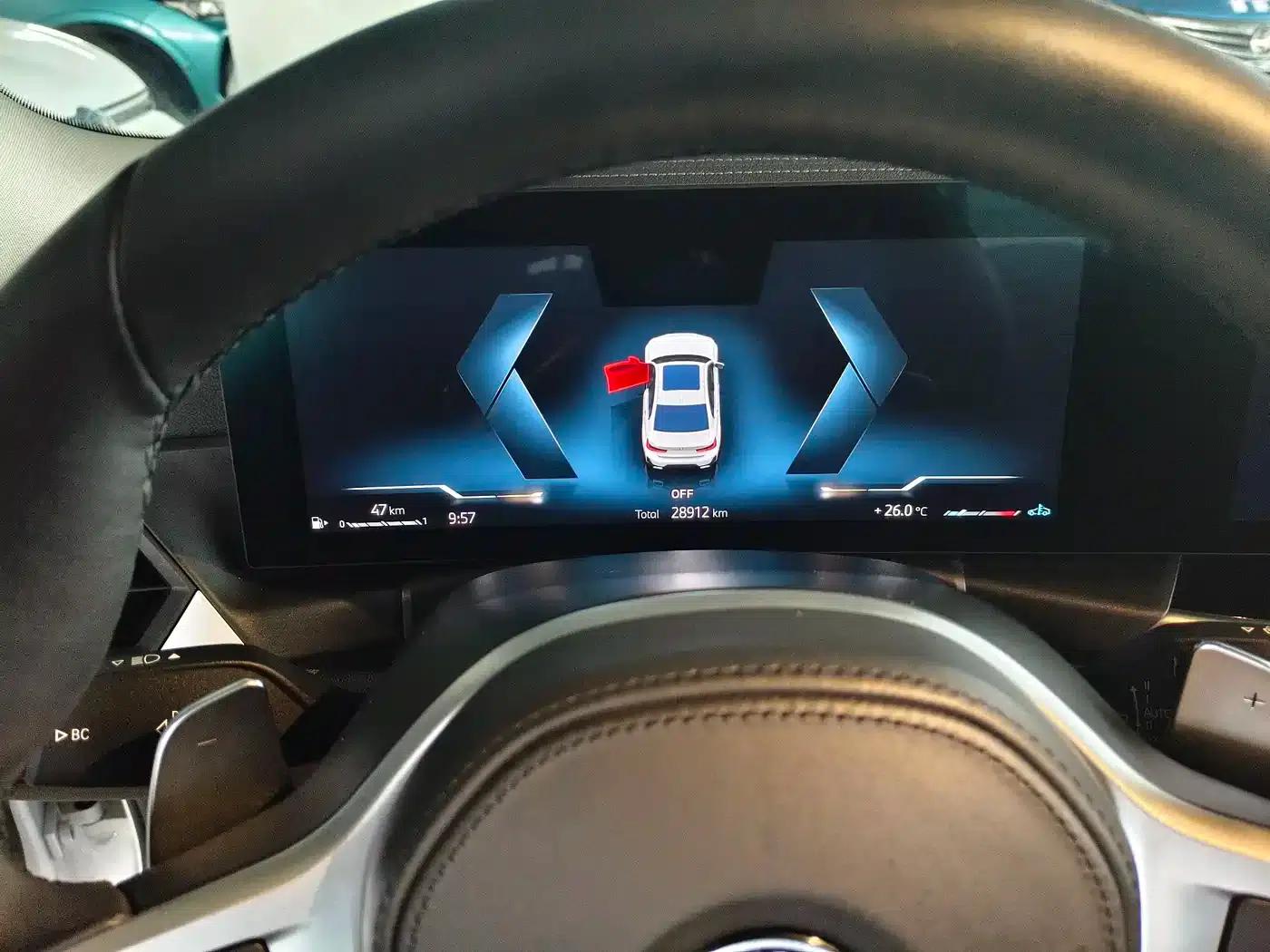 2023 BMW 3 Series 320Li M Sport Package — миниатюра 4