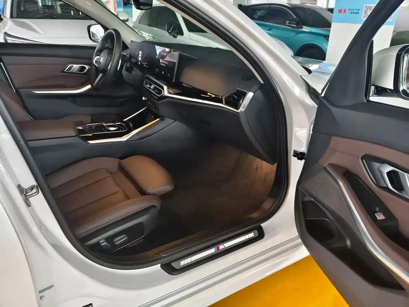 2023 BMW 3 Series 320Li M Sport Package — миниатюра 8