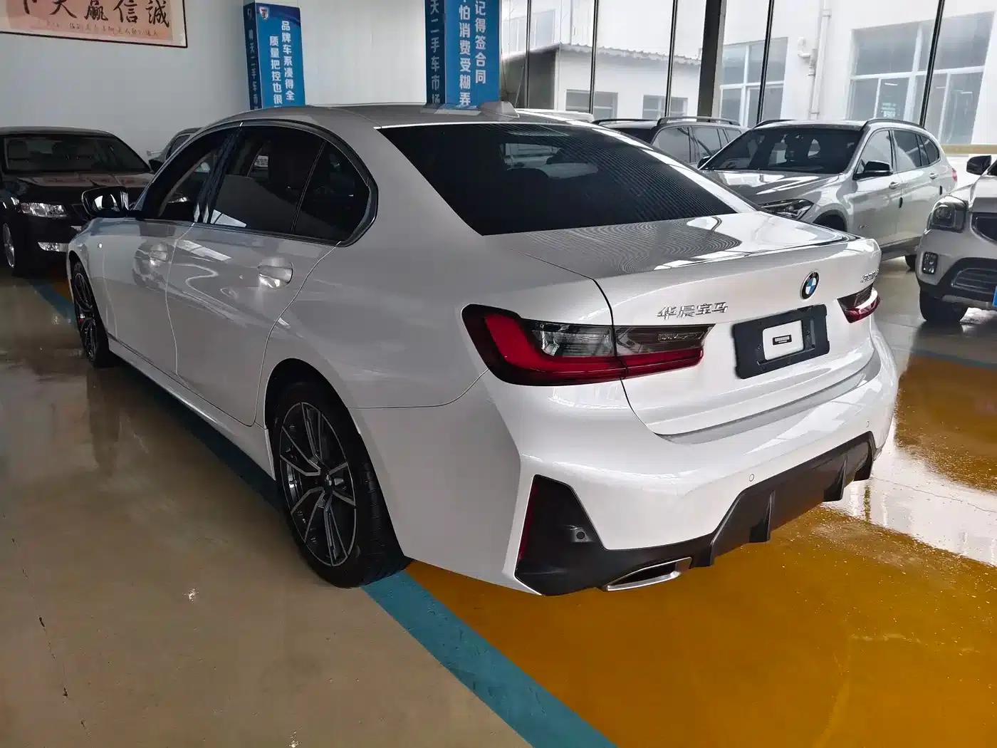 2023 BMW 3 Series 320Li M Sport Package — миниатюра 9