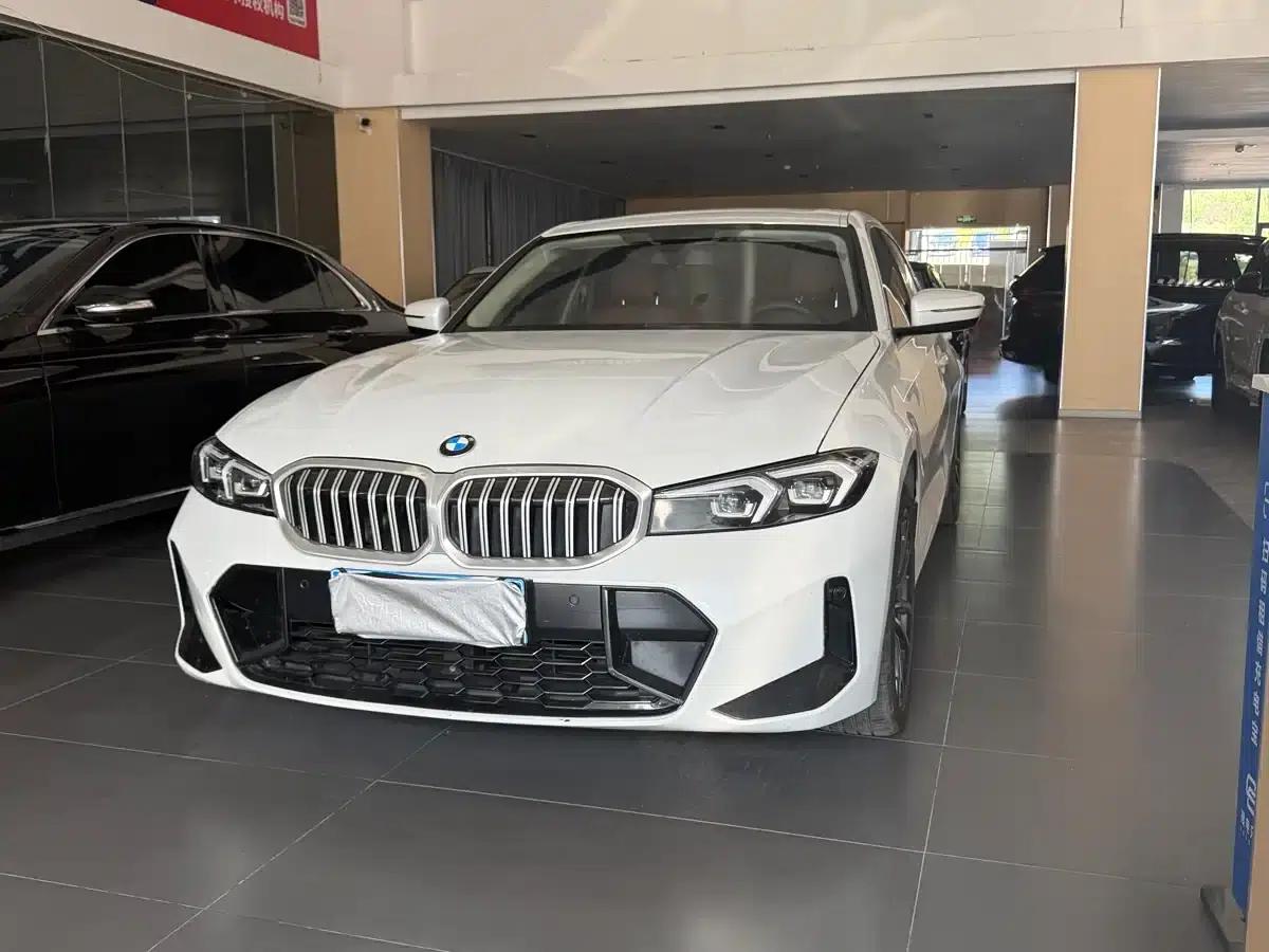 2023 BMW 3 Series 320Li M Sport Package — миниатюра 1