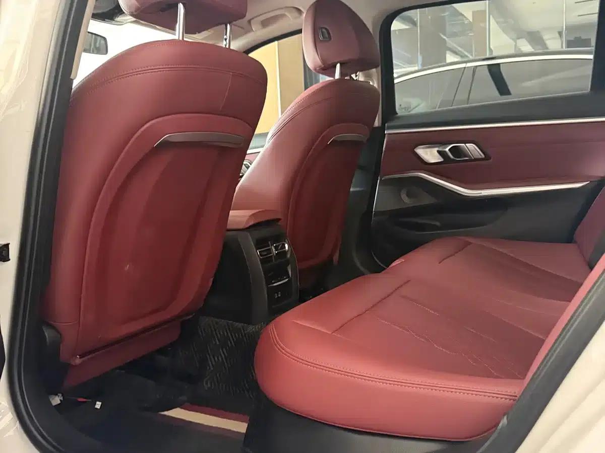 2023 BMW 3 Series 320Li M Sport Package — миниатюра 4