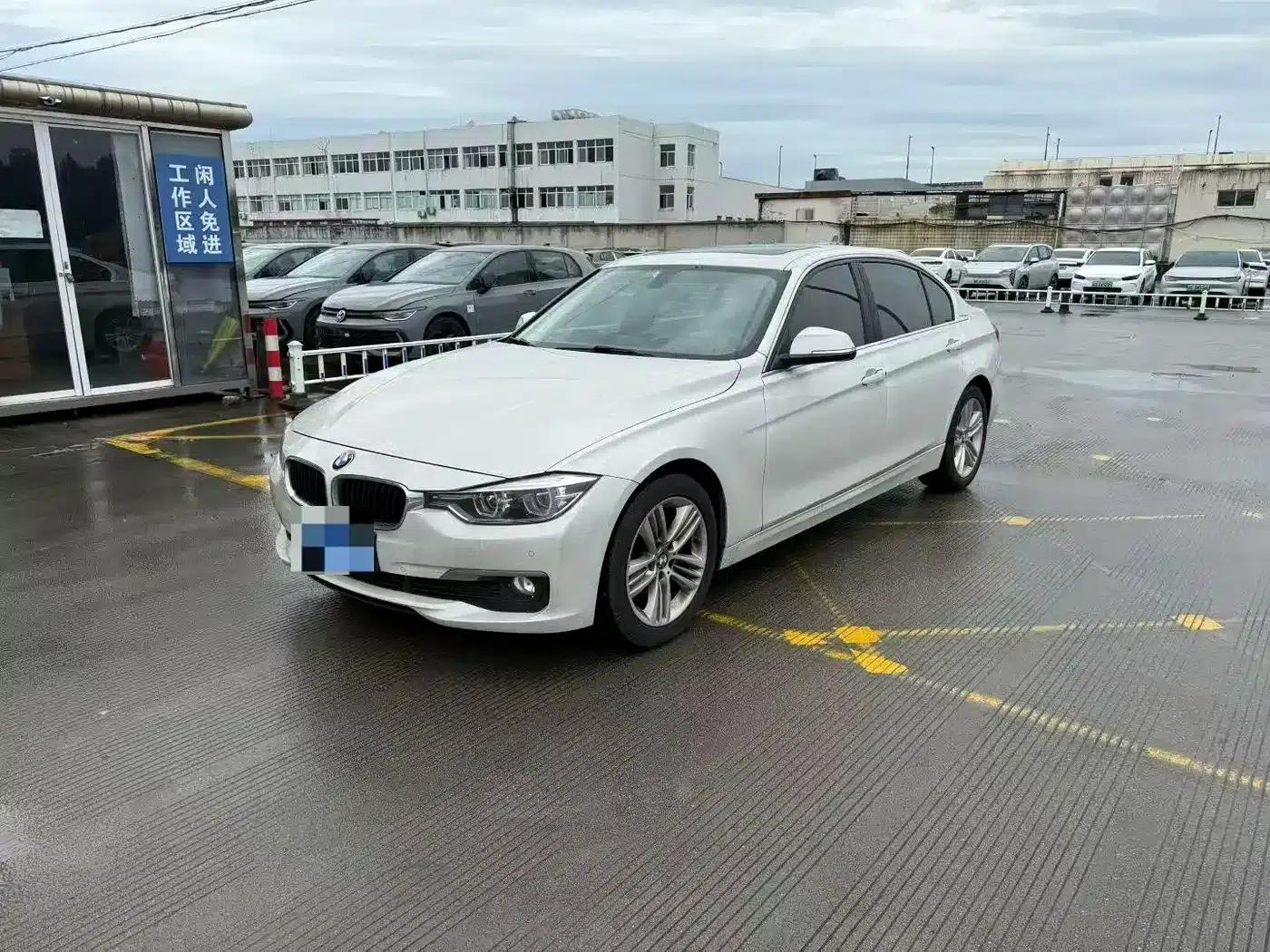 2017 BMW 3 Series 320Li Fashion Edition — миниатюра 1