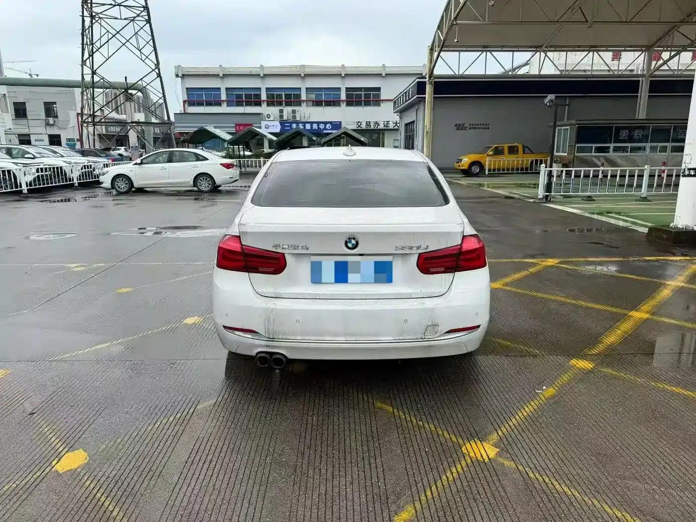 2017 BMW 3 Series 320Li Fashion Edition — миниатюра 8