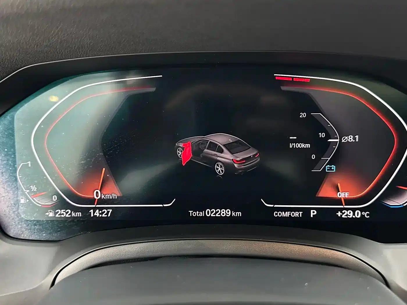 2022 BMW 3 Series 320Li M Sport Package — миниатюра 13