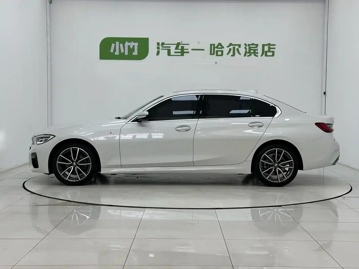 2022 BMW 3 Series 320Li M Sport Package — миниатюра 5