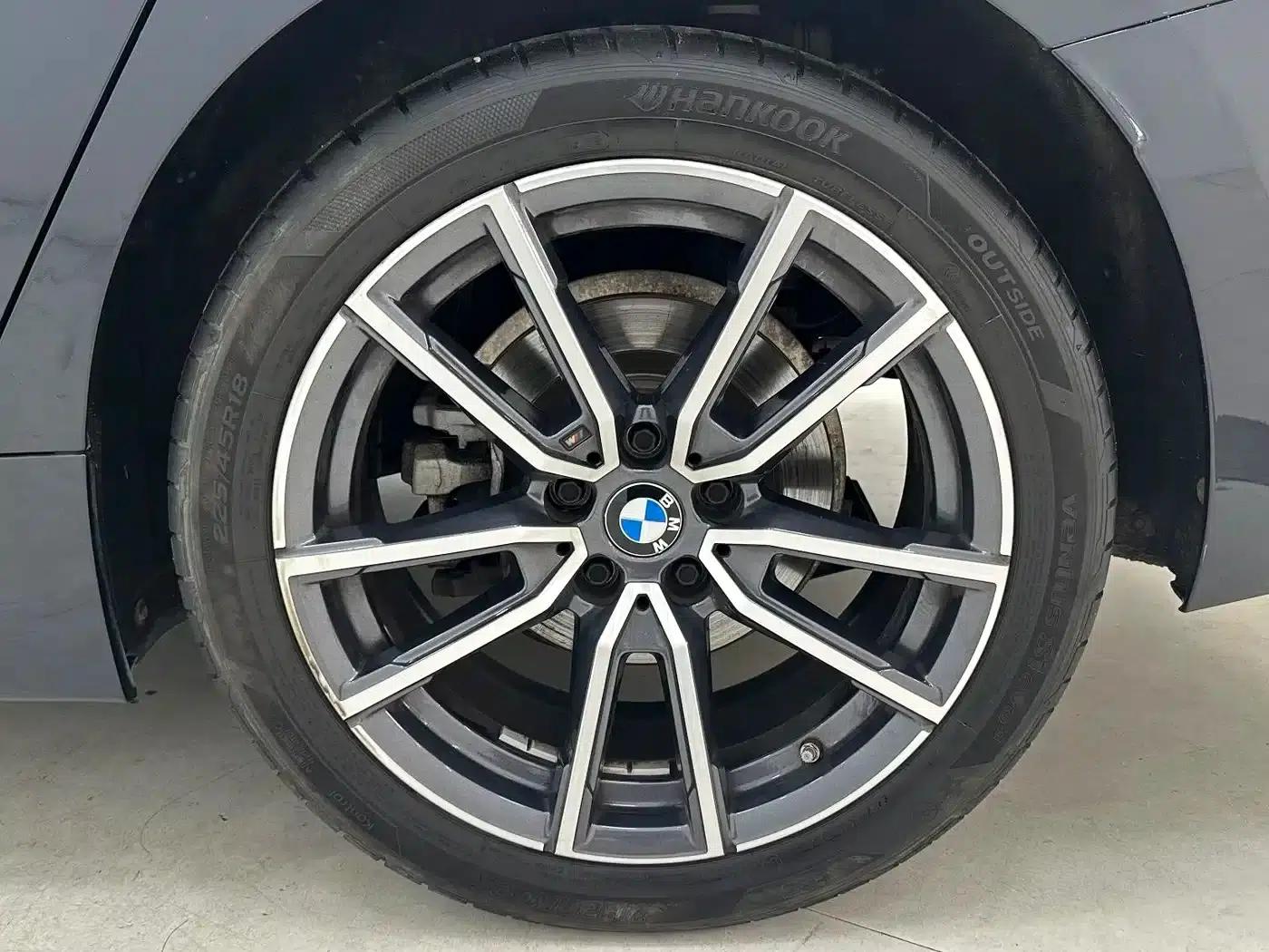 2023 BMW 3 Series 320Li M Sport Package — миниатюра 16