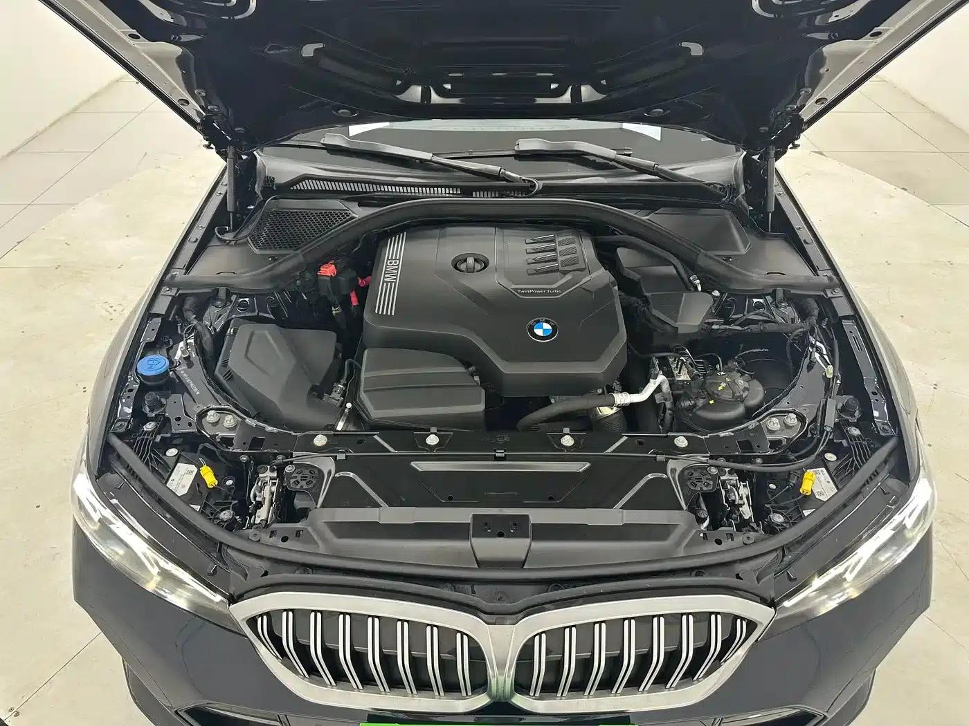 2023 BMW 3 Series 320Li M Sport Package — миниатюра 17