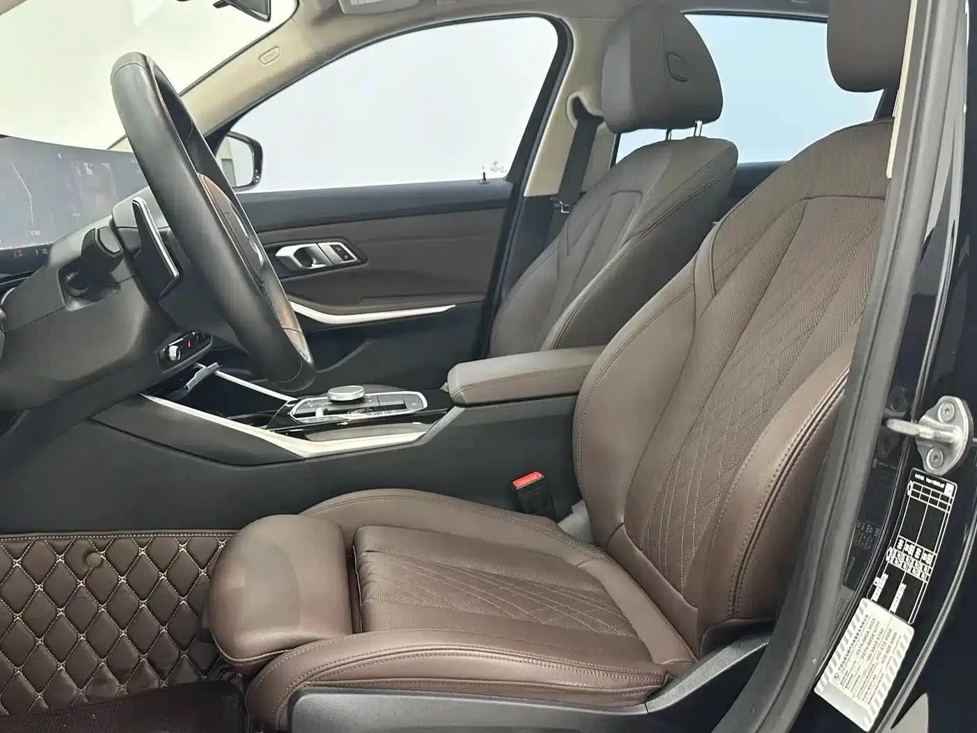 2023 BMW 3 Series 320Li M Sport Package — миниатюра 9