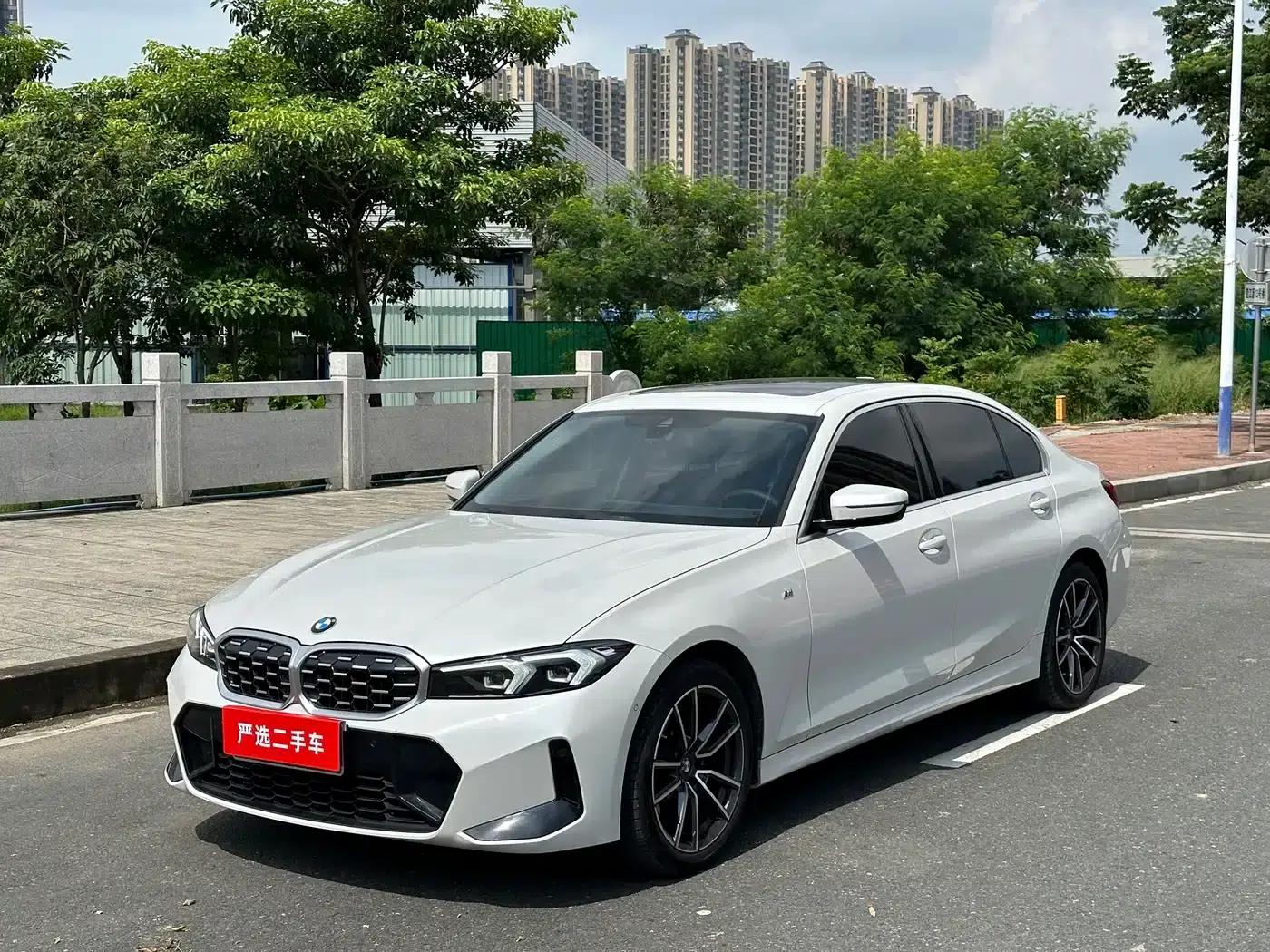2023 BMW 3 Series 325Li M Sport Package — миниатюра 1