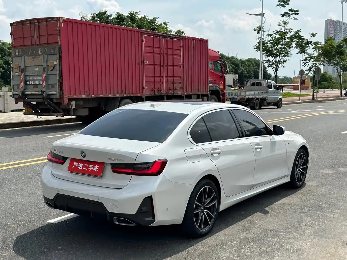 2023 BMW 3 Series 325Li M Sport Package — миниатюра 9