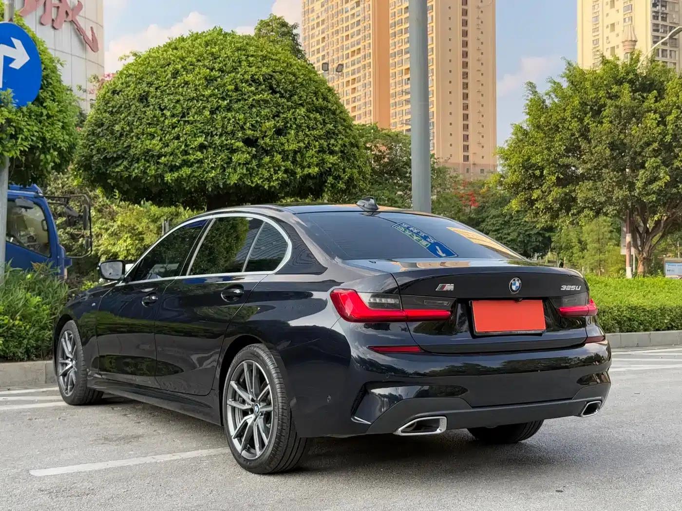 2021 BMW 3 Series 325Li M Sport Package — миниатюра 6