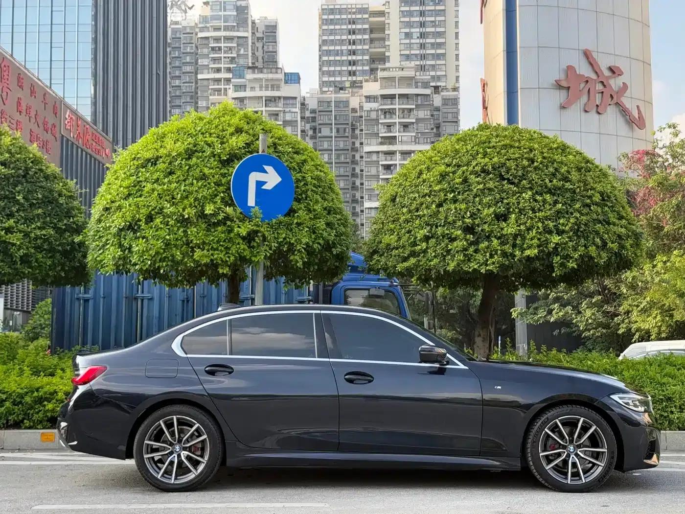 2021 BMW 3 Series 325Li M Sport Package — миниатюра 7