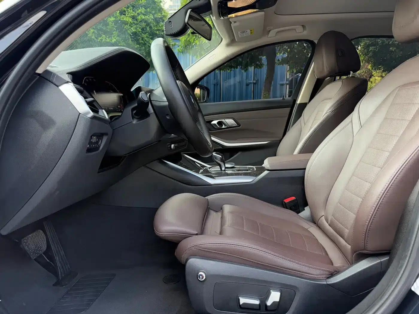 2021 BMW 3 Series 325Li M Sport Package — миниатюра 10