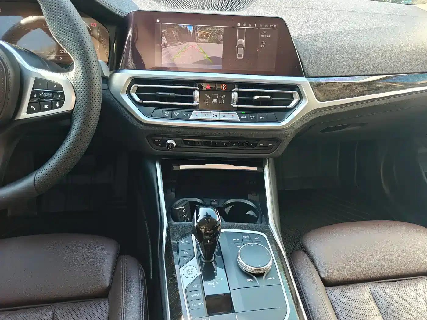 2022 BMW 3 Series 325Li M Sport Package — миниатюра 11