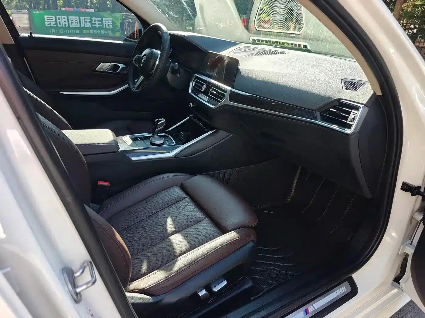 2022 BMW 3 Series 325Li M Sport Package — миниатюра 13