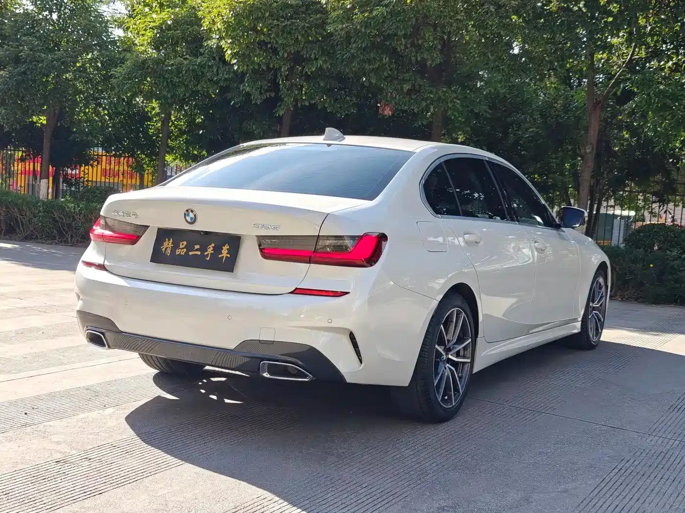 2022 BMW 3 Series 325Li M Sport Package — миниатюра 18