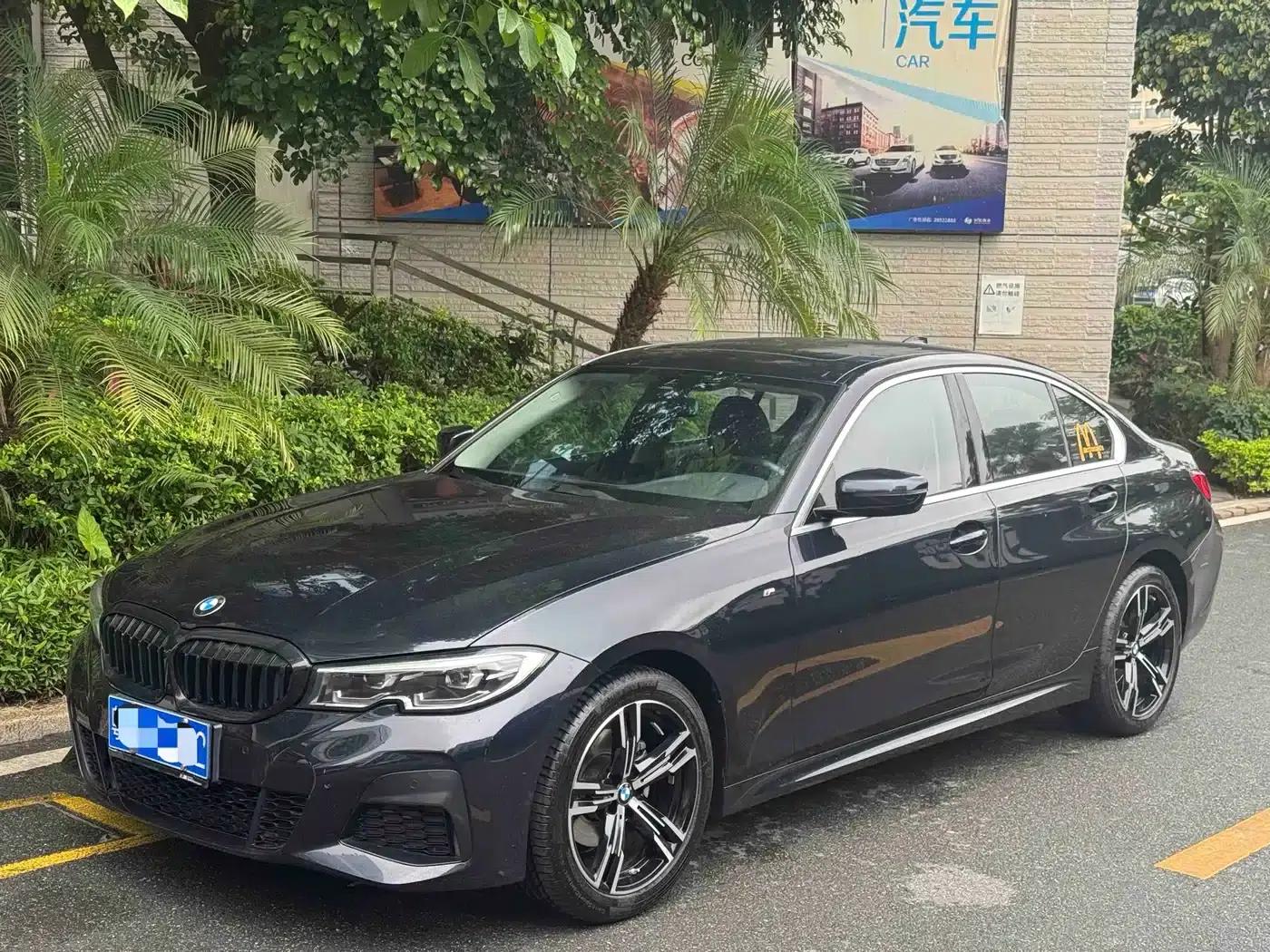 2022 BMW 3 Series 325i M Sport Package — миниатюра 1