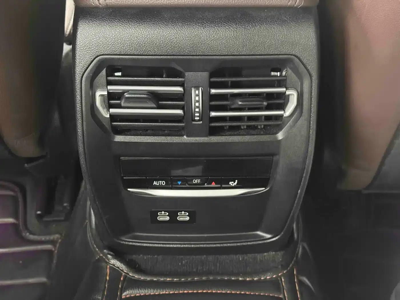 2022 BMW 3 Series 325i M Sport Package — миниатюра 14