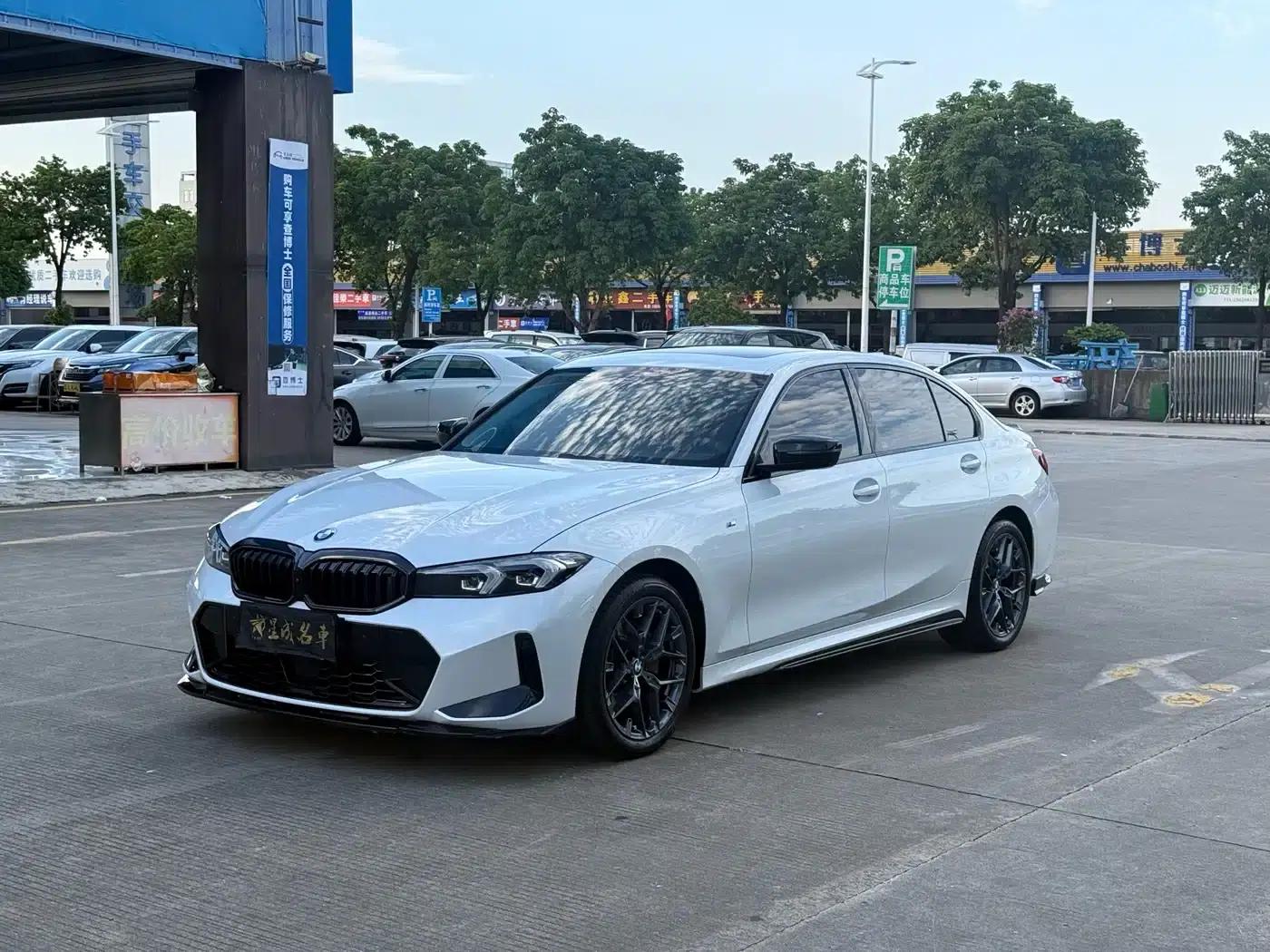 2025 BMW 3 Series 330Li M Sport Shadow Edition — миниатюра 1