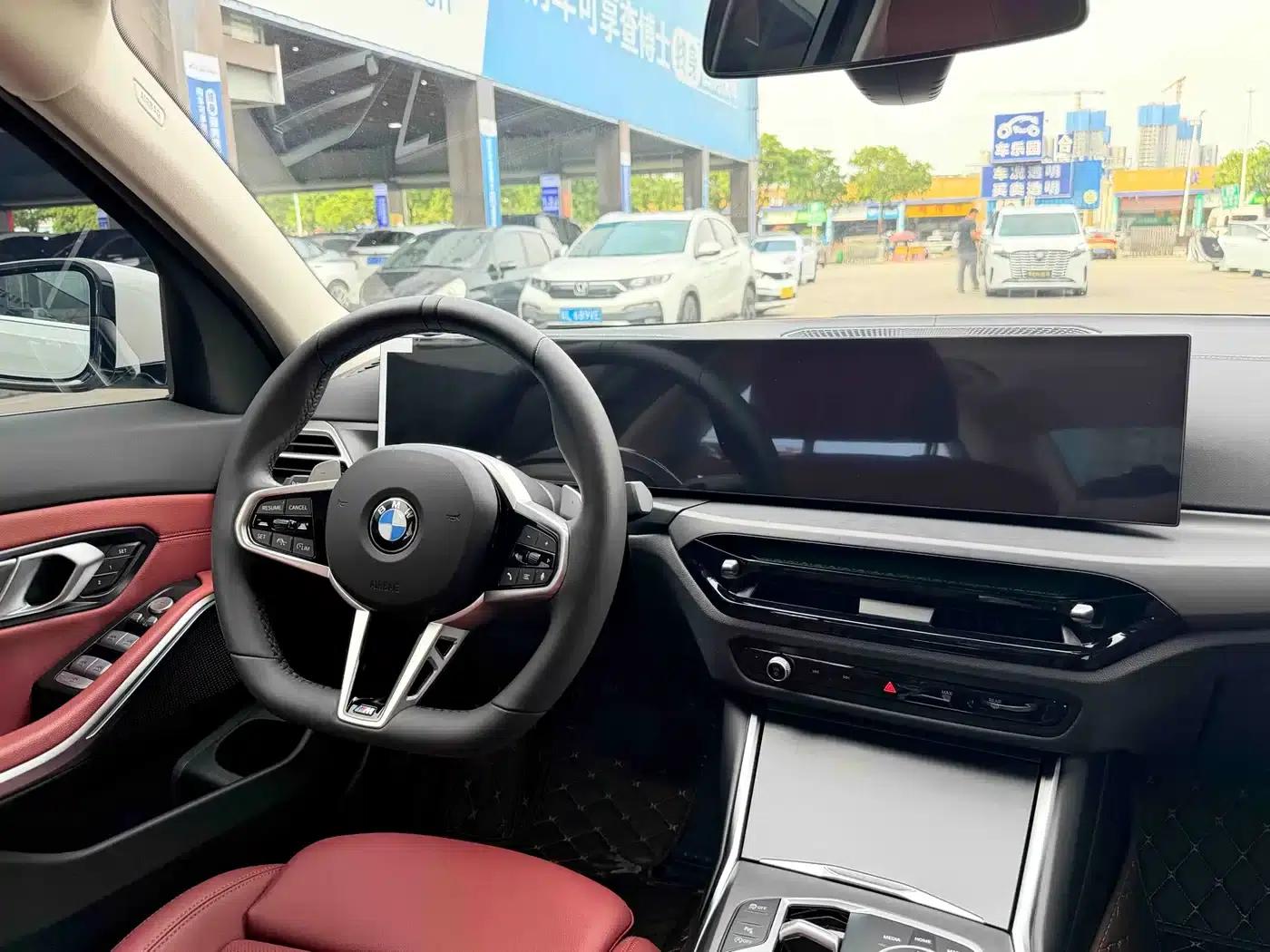 2025 BMW 3 Series 325i M Sport Package — миниатюра 9