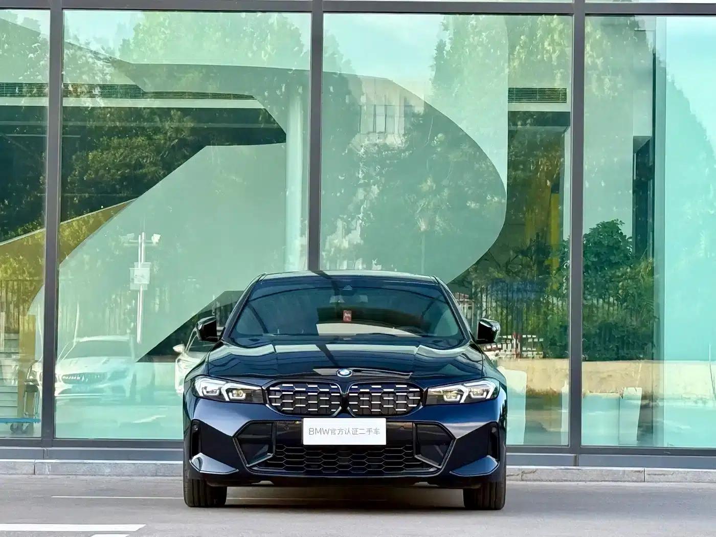 2023 BMW 3 Series 325i M Sport Shadow Edition — миниатюра 3