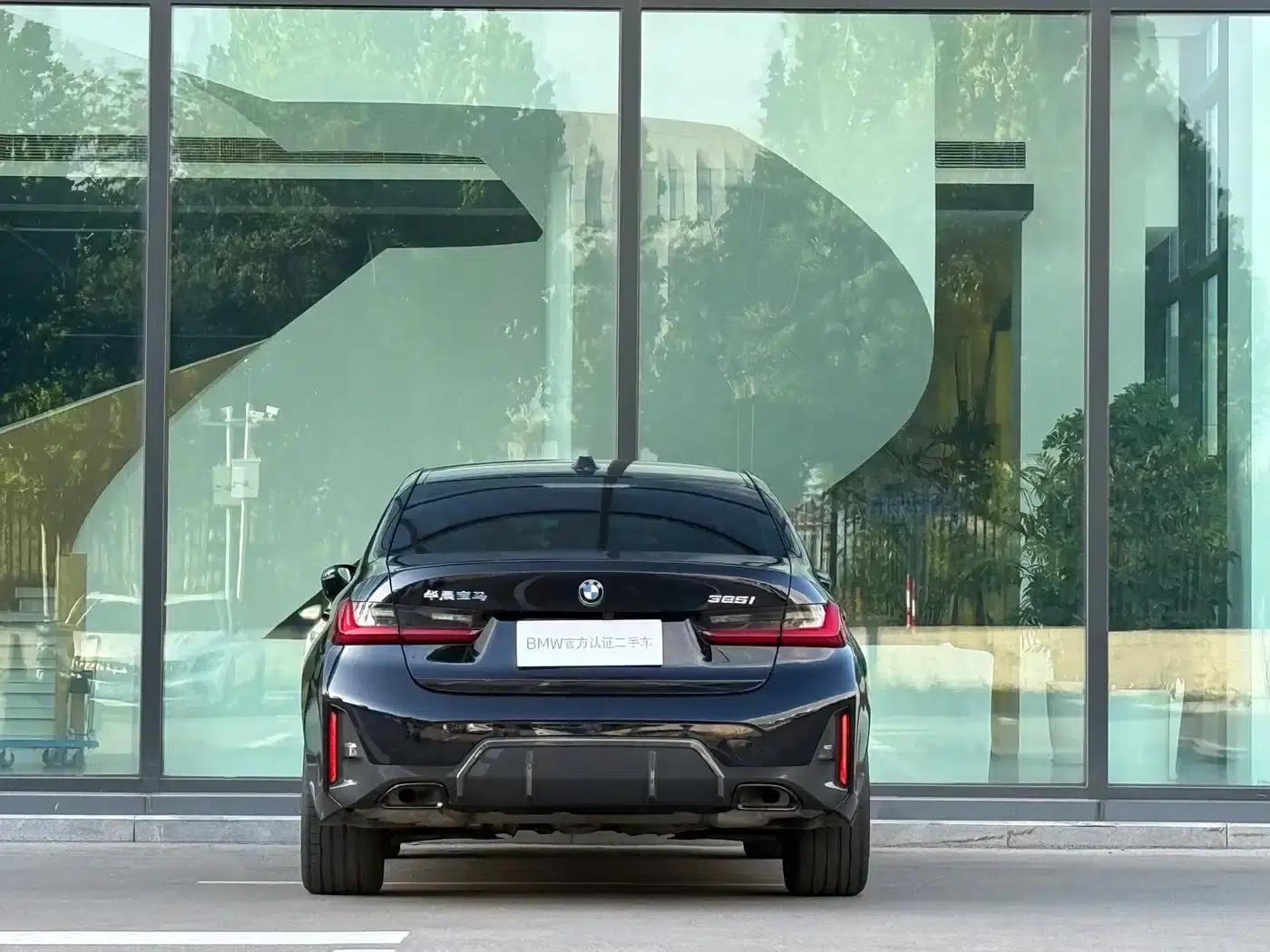 2023 BMW 3 Series 325i M Sport Shadow Edition — миниатюра 23