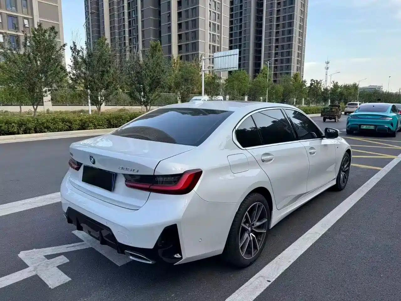 2025 BMW 3 Series 325Li M Sport Package — миниатюра 7