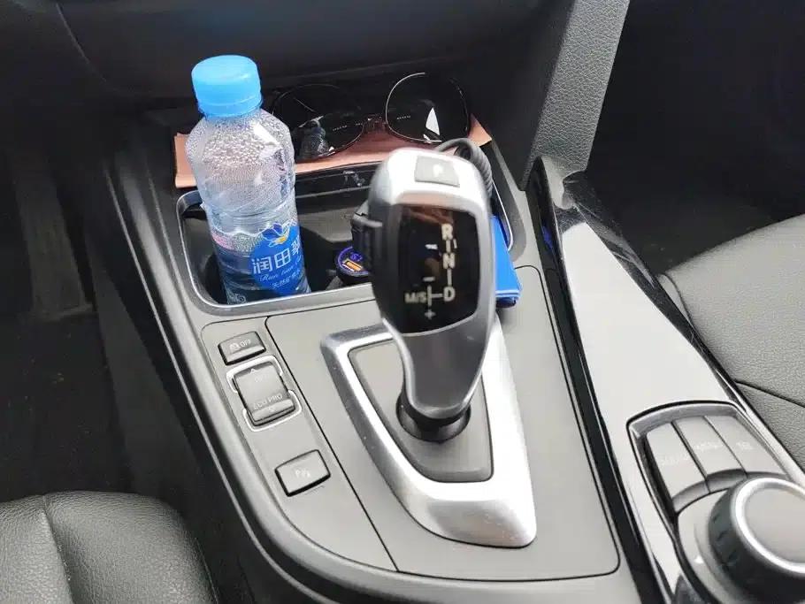 2017 BMW 3 Series 318Li Fashion Edition — миниатюра 16