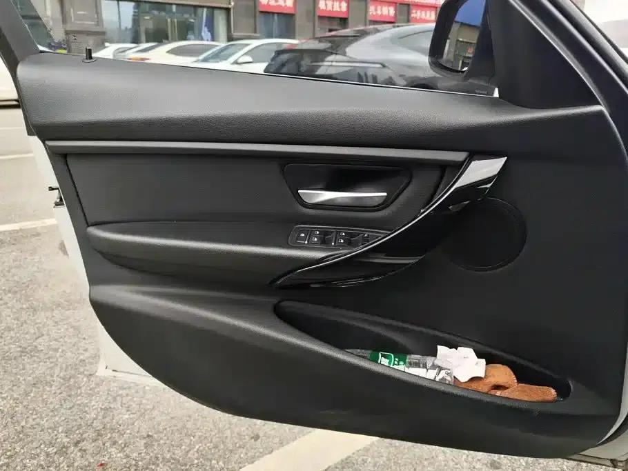 2017 BMW 3 Series 318Li Fashion Edition — миниатюра 7