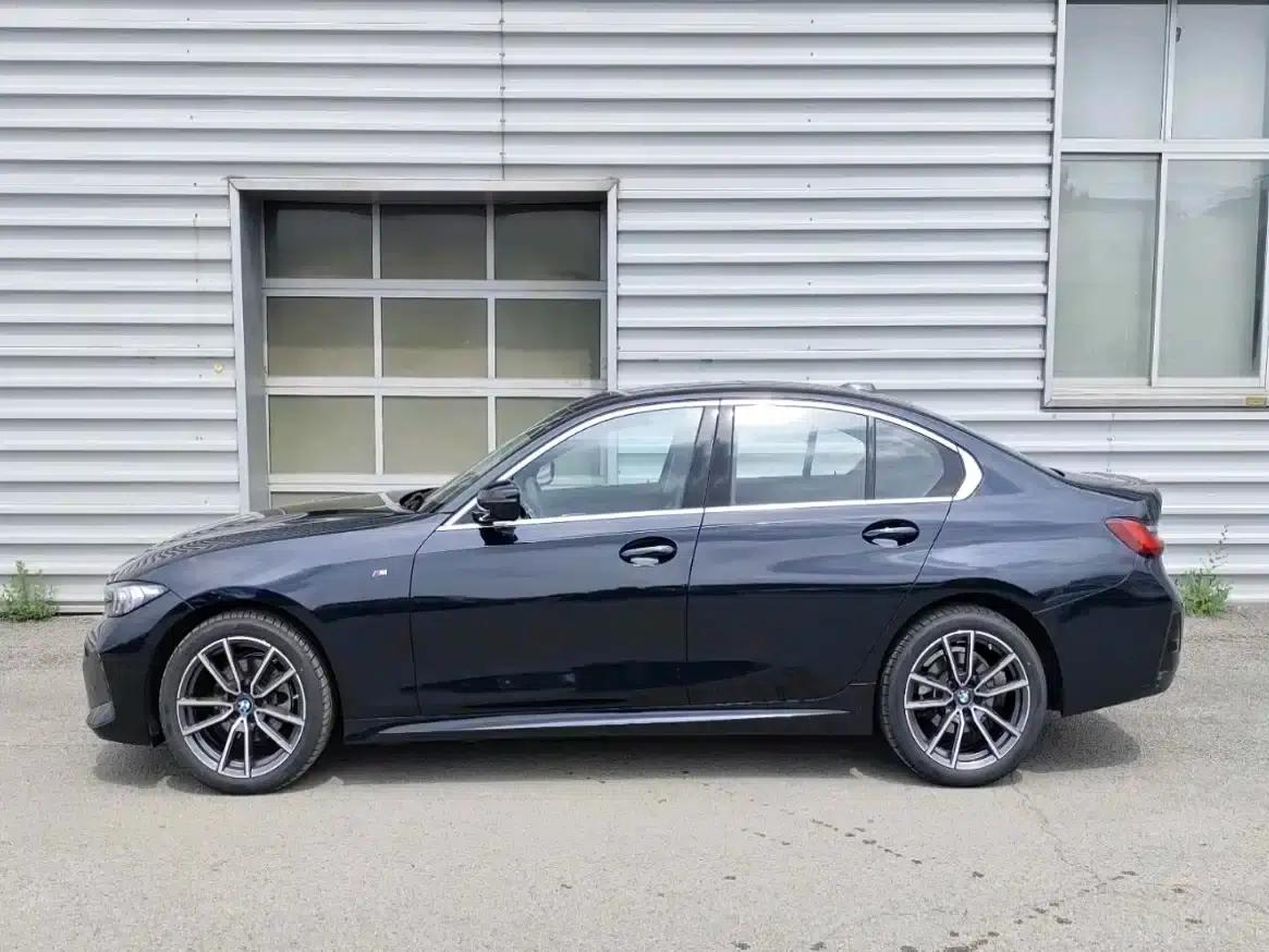 2025 BMW 3 Series 325i M Sport Package — миниатюра 4