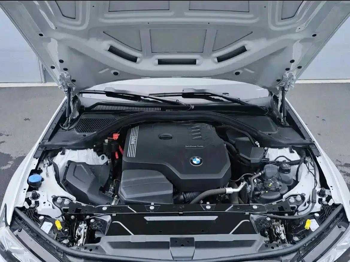 2026 BMW 3 Series 330Li M Sport Shadow Edition — миниатюра 13