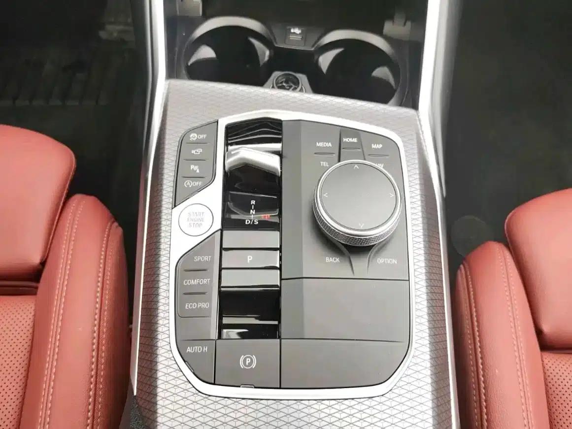 2026 BMW 3 Series 330Li M Sport Shadow Edition — миниатюра 10