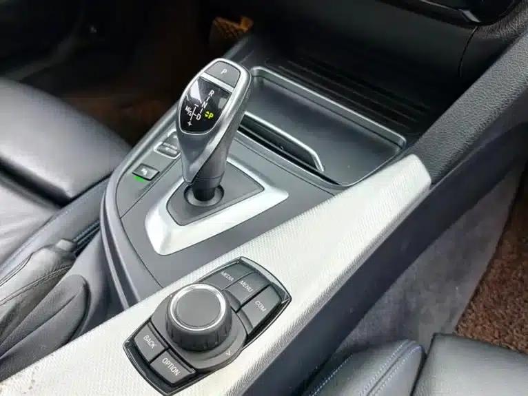 2019 BMW 3 Series 320i M Sport Package — миниатюра 14