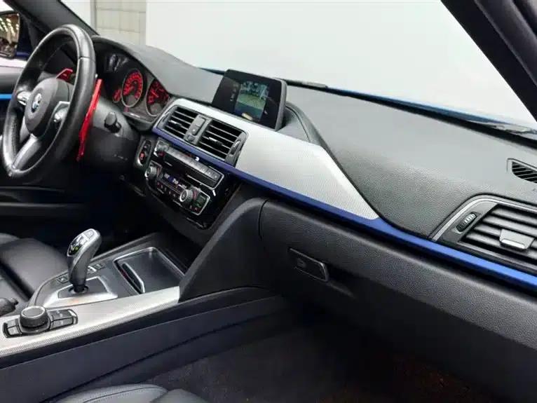 2019 BMW 3 Series 320i M Sport Package — миниатюра 10