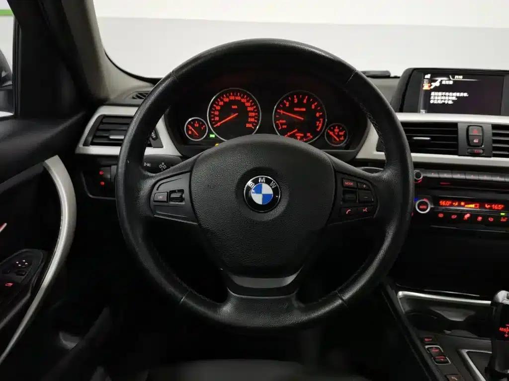 BMW 3 Series 2015 320Li Super Enjoyment Edition Fashion Model — миниатюра 11