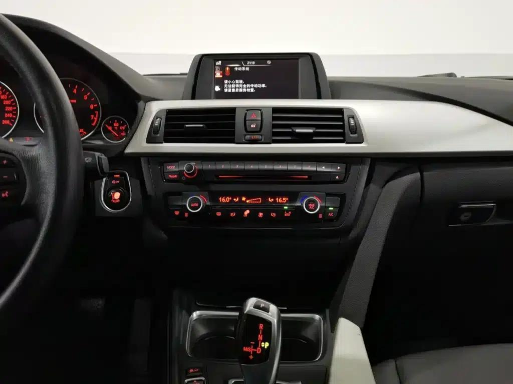 BMW 3 Series 2015 320Li Super Enjoyment Edition Fashion Model — миниатюра 12