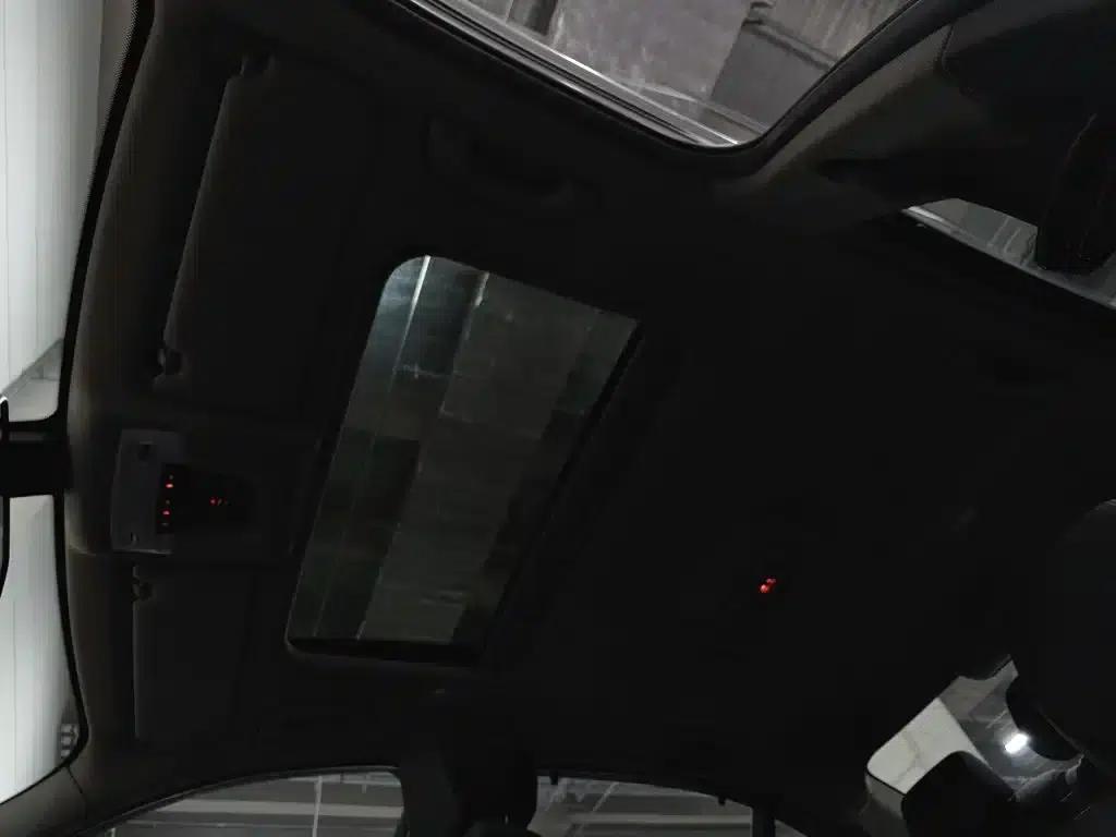 BMW 3 Series 2015 320Li Super Enjoyment Edition Fashion Model — миниатюра 14