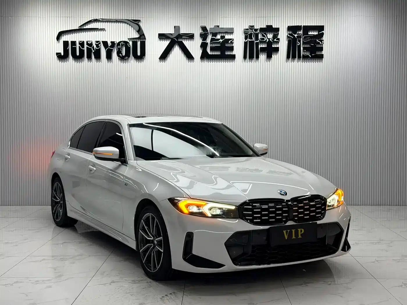 2023 BMW 3 Series 320Li M Sport Package — миниатюра 3