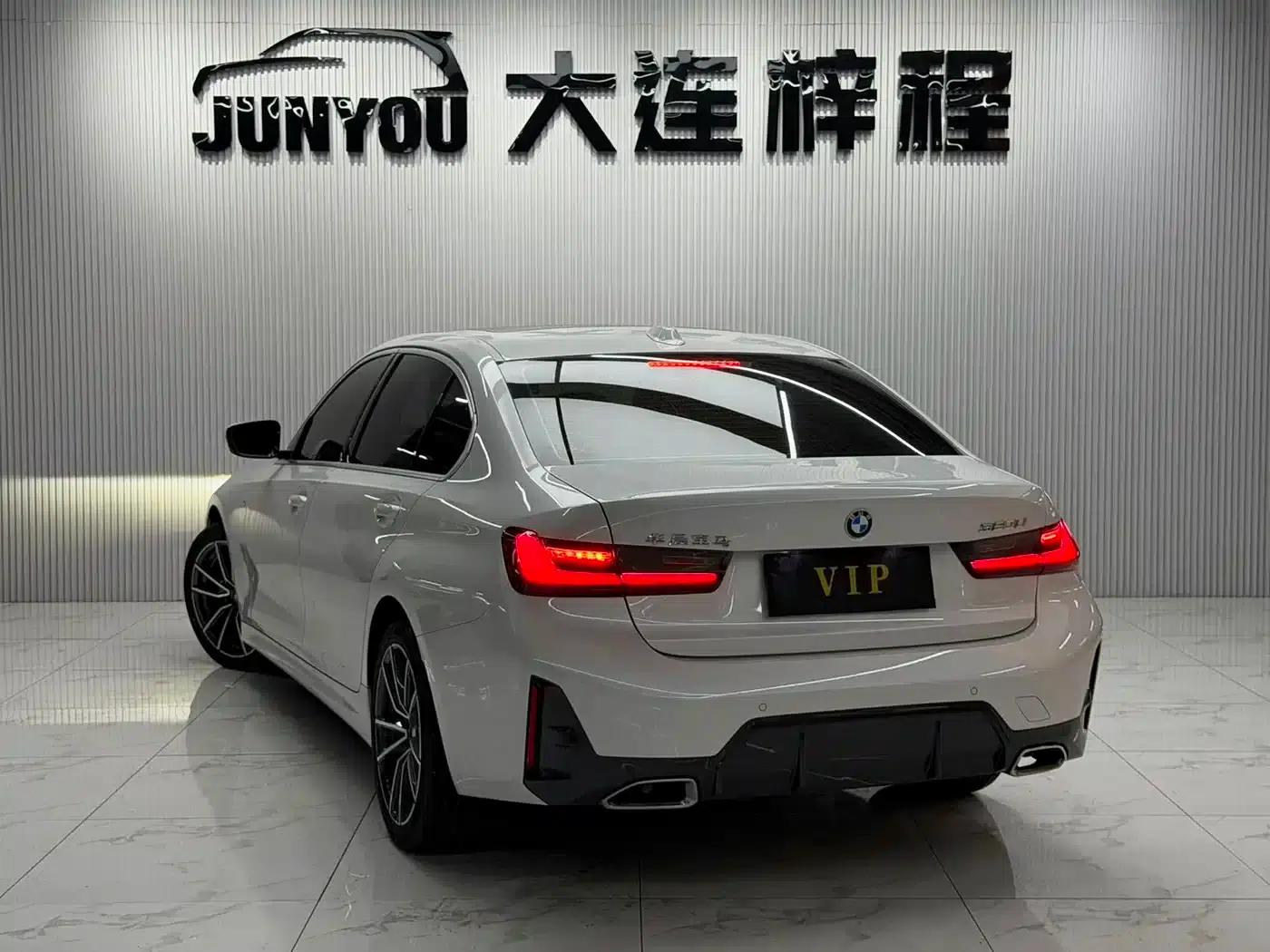 2023 BMW 3 Series 320Li M Sport Package — миниатюра 6