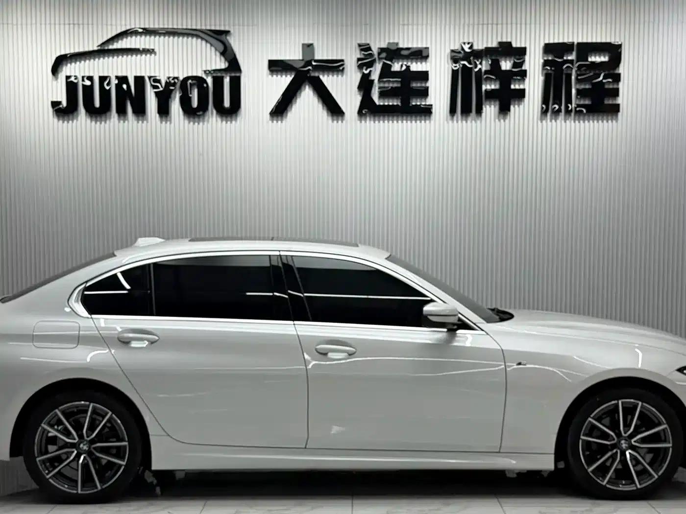 2023 BMW 3 Series 320Li M Sport Package — миниатюра 8